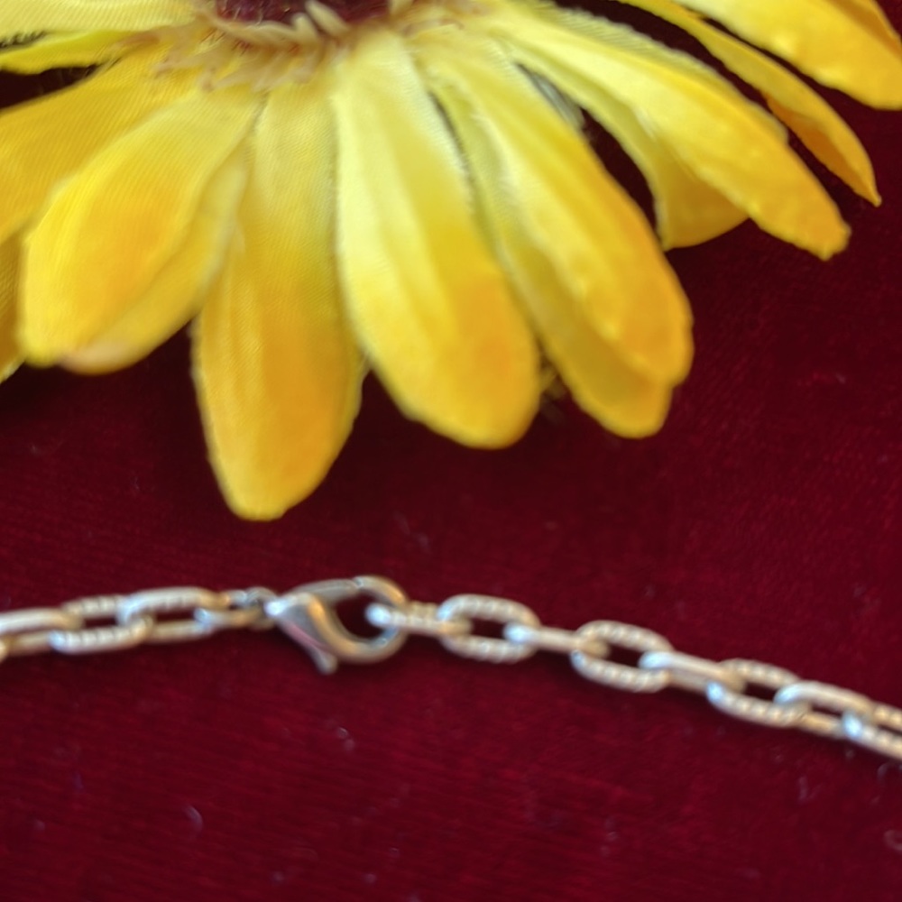 πΊ BOUTIQUE; Funky Asymmetrical Neutral/Silver Color Beads on Long Silver Chain! - Picture 6 of 6